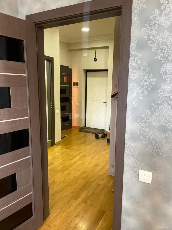 Satılır 2 otaqlı mənzil 90 m²
