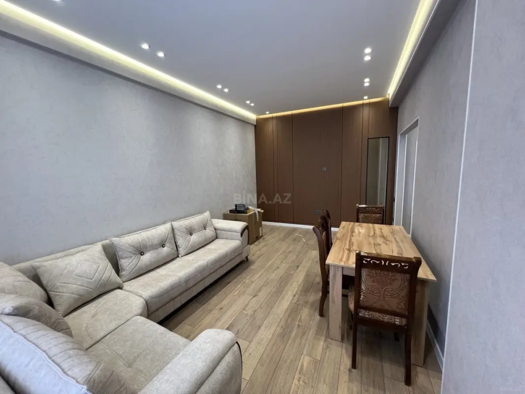 Kirayə verilir 2 otaqlı mənzil 75 m²