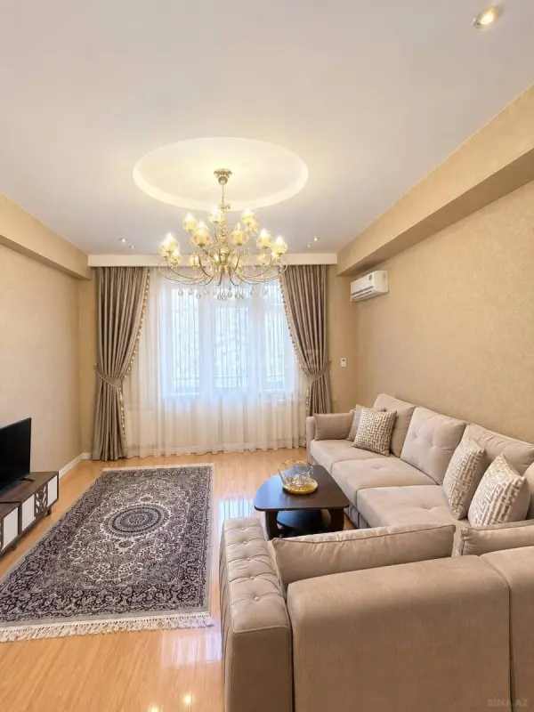 Kirayə verilir 2 otaqlı mənzil 70 m²