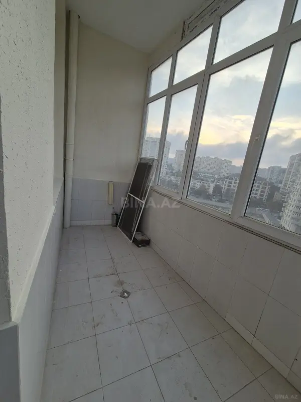 Satılır 3 otaqlı mənzil 105 m²