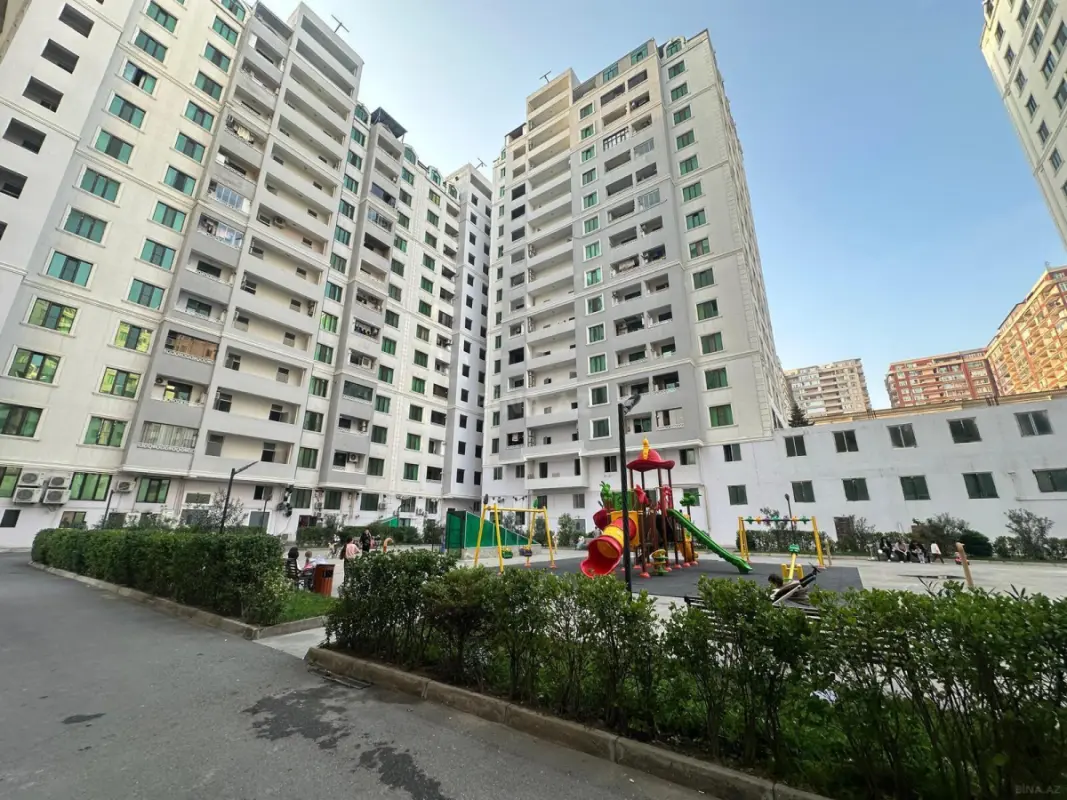 Kirayə verilir 2 otaqlı mənzil 74 m²
