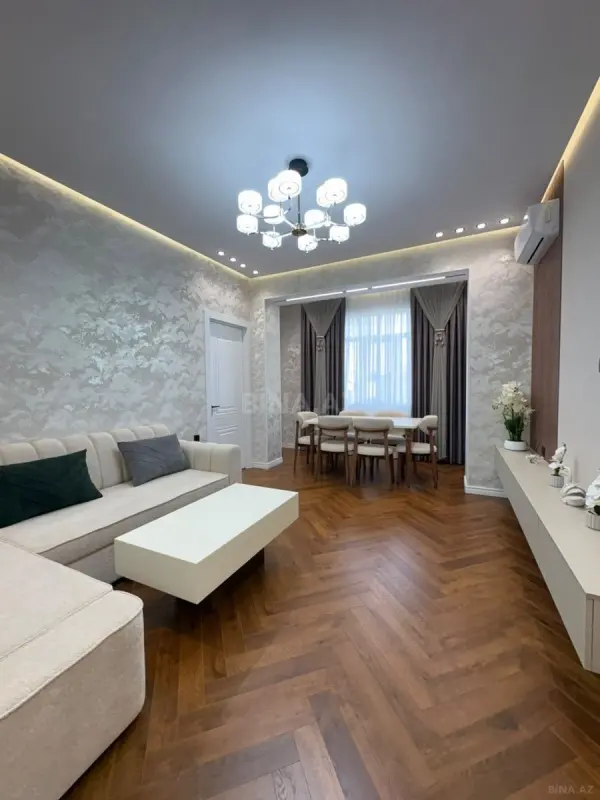 Satılır 2 otaqlı mənzil 61 m²