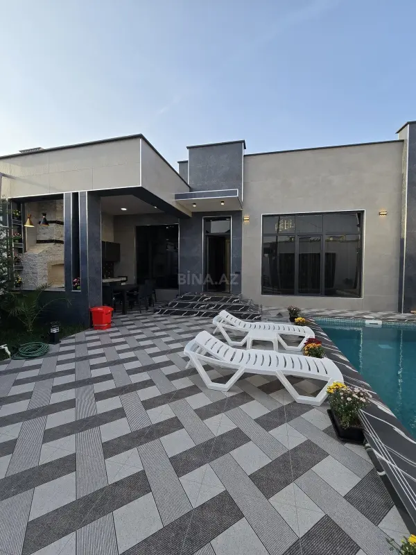 Satılır 4 otaqlı həyət evi 145 m²