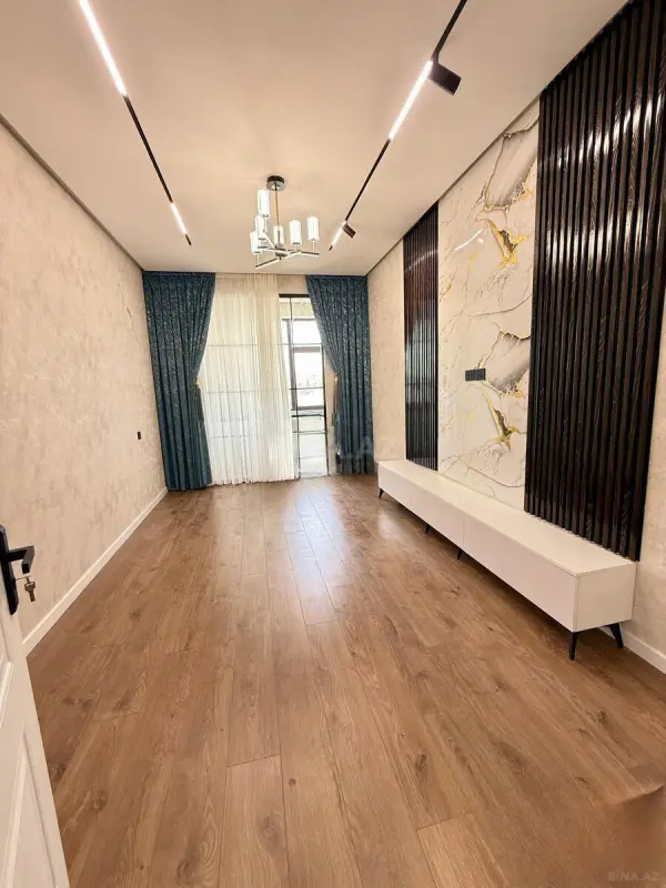 Satılır 2 otaqlı mənzil 70 m²