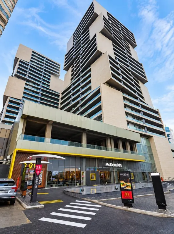 Satılır 3 otaqlı mənzil 103 m²