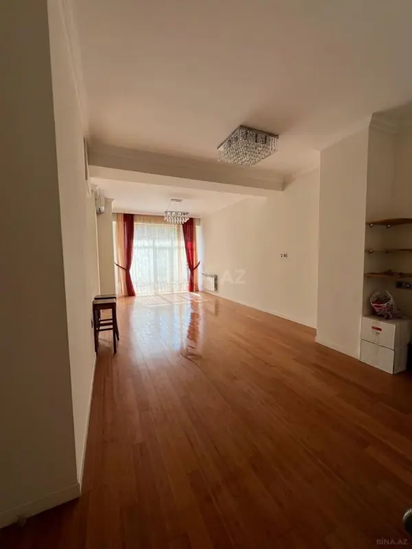 Kirayə verilir 2 otaqlı mənzil 52 m²
