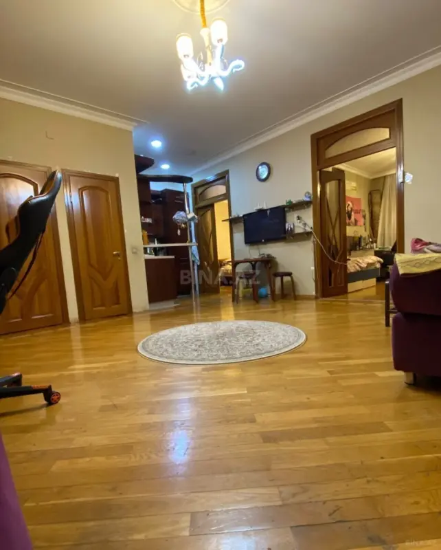 Satılır 1 otaqlı mənzil 38 m²