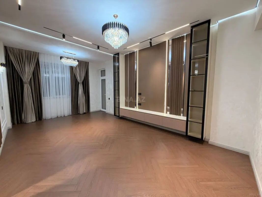 Satılır 3 otaqlı mənzil 105 m²