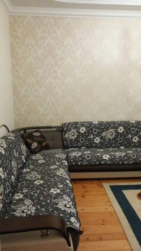 Satılır 2 otaqlı mənzil 74 m²