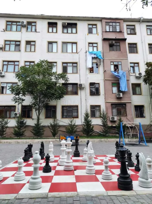 Satılır 2 otaqlı mənzil 55 m²