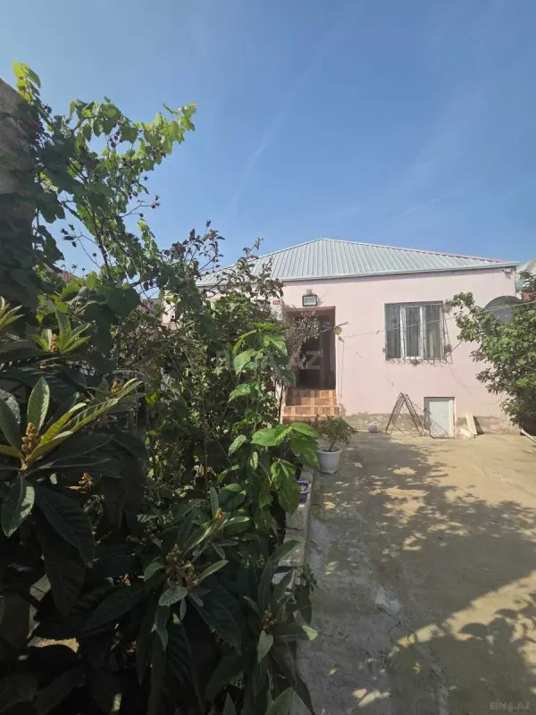 Satılır 4 otaqlı həyət evi 130 m²