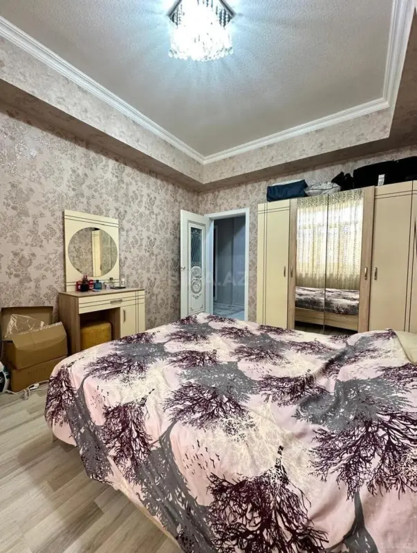Kirayə verilir 2 otaqlı mənzil 75 m²
