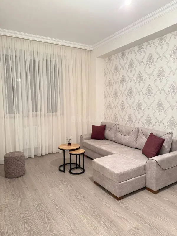 Kirayə verilir 2 otaqlı mənzil 45 m²
