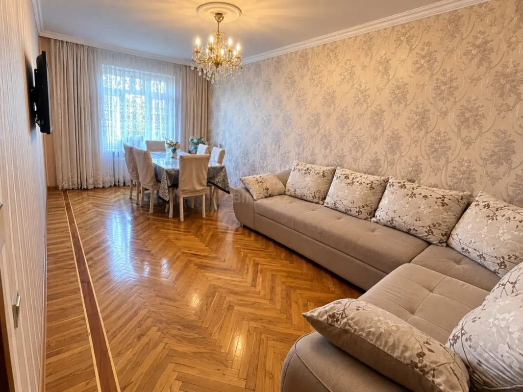 Satılır 3 otaqlı mənzil 100 m²