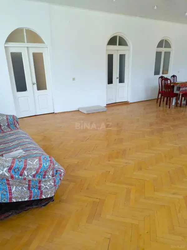 Satılır 4 otaqlı həyət evi 150 m²