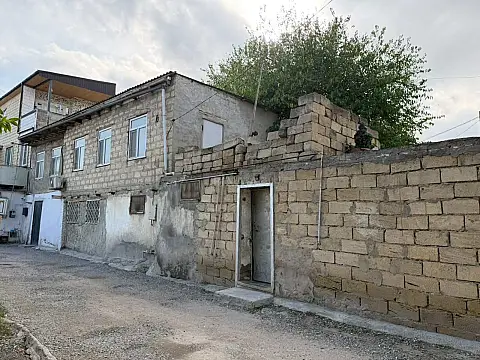 Satılır 5 otaqlı həyət evi 140 m² — Bakı 5 otaq 140.00 m²