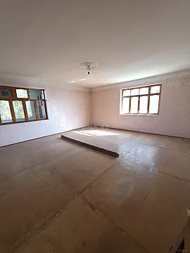Satılır 4 otaqlı mənzil 130 m² — Bakı, Bakıxanov 4 otaq 130.00 m²