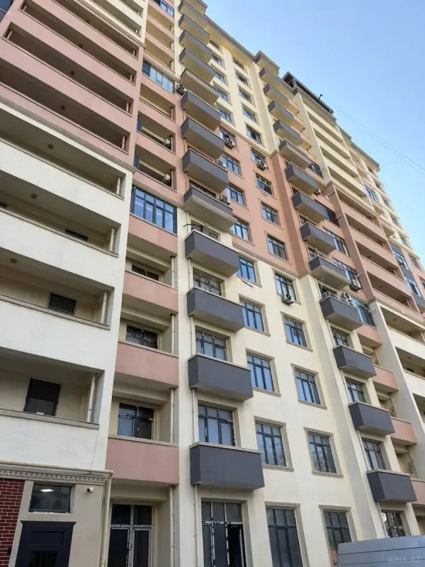Satılır 3 otaqlı mənzil 95 m²