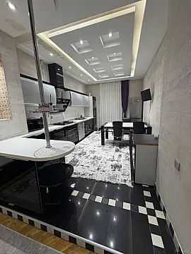 Kirayə verilir 5 otaqlı mənzil 180 m² — Bakı, Nərimanov 5 otaq 180.00 m²