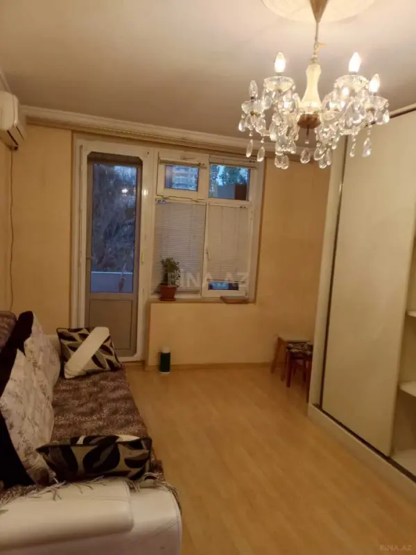 Satılır 2 otaqlı mənzil 42 m²