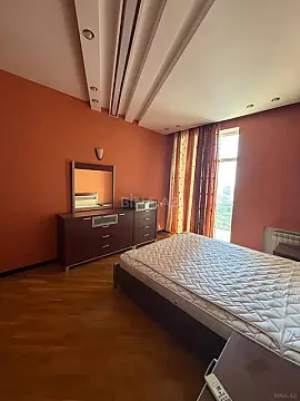 Kirayə verilir 3 otaqlı mənzil 150 m² — Bakı, Nəsimi 3 otaq 150.00 m²