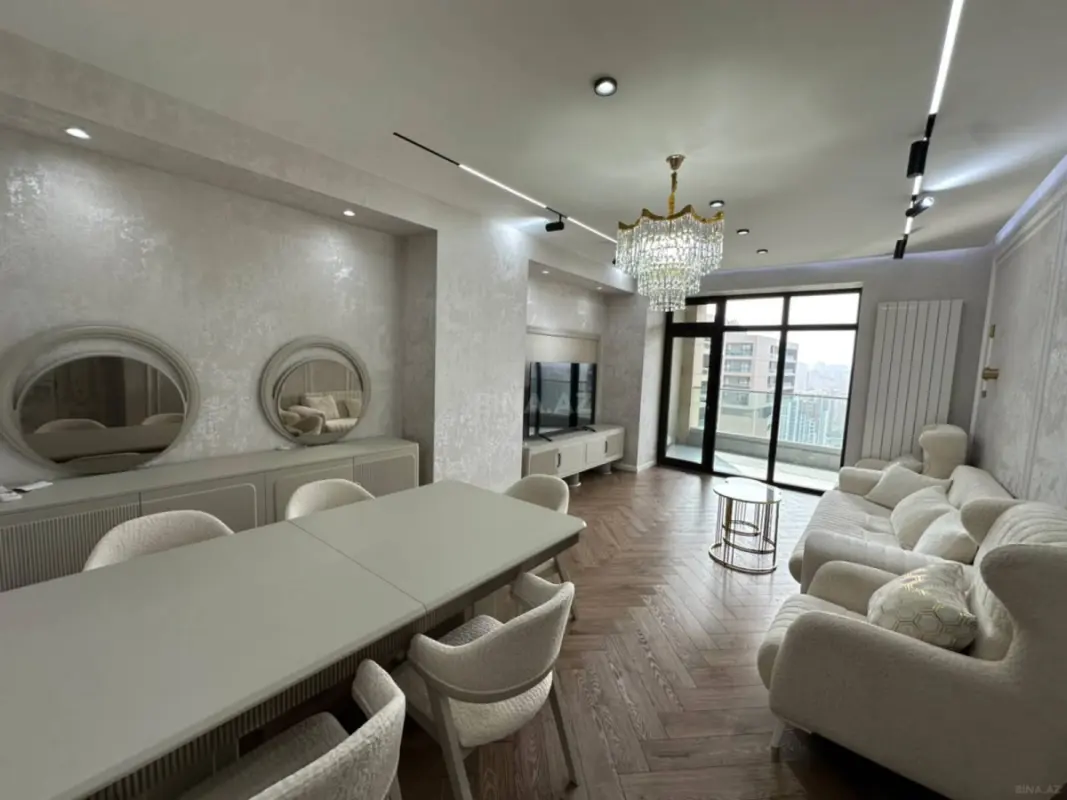 Kirayə verilir 3 otaqlı mənzil 150 m²