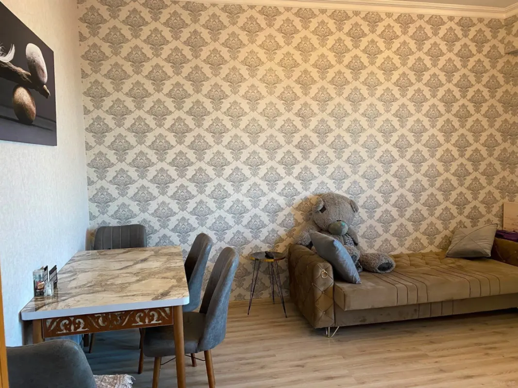 Kirayə verilir 2 otaqlı mənzil 65 m²