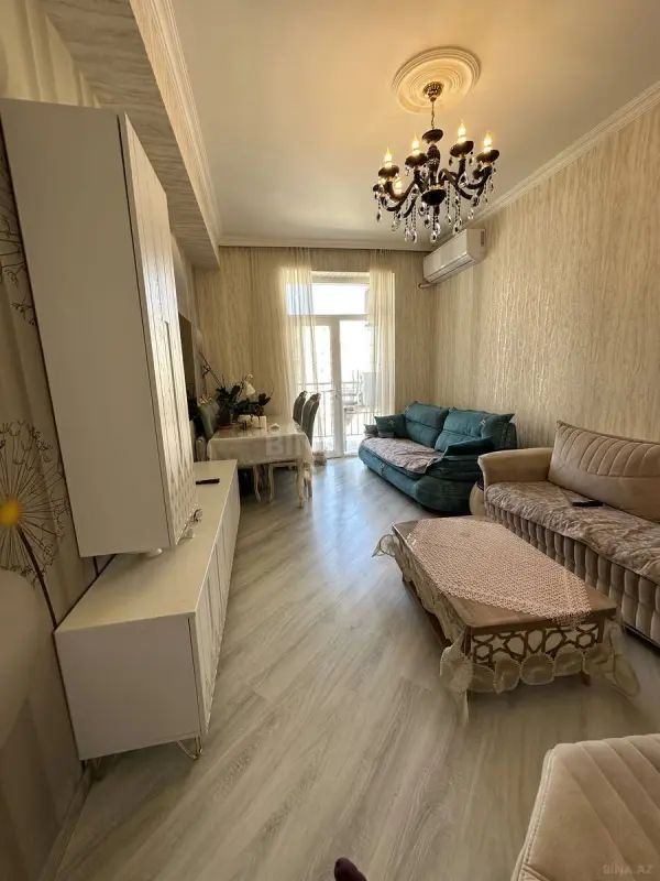 Satılır 4 otaqlı mənzil 110 m²