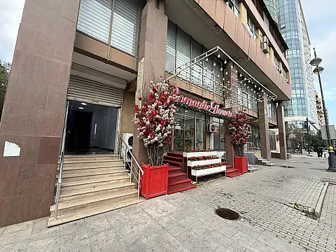 Kirayə verilir 6 otaqlı ofis 255 m² — Bakı, Nərimanov 6 otaq 255.00 m²
