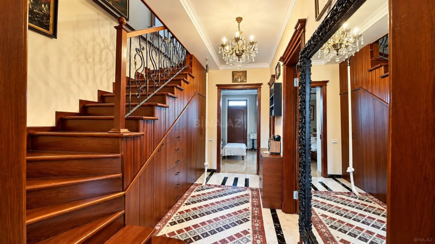 Satılır 5 otaqlı həyət evi 170 m²