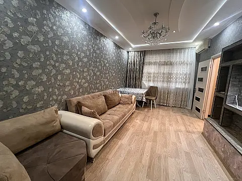 Kirayə verilir 2 otaqlı mənzil 48 m² — Bakı, Memar Əcəmi yanı 2 otaq 48.00 m²