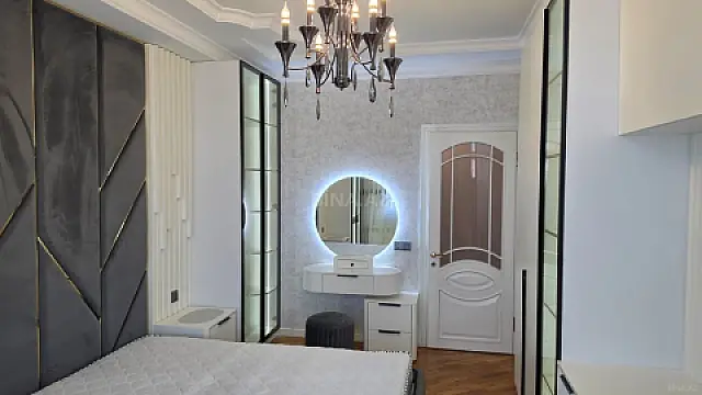 Kirayə verilir 3 otaqlı mənzil 150 m² — Bakı 3 otaq 150.00 m²