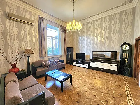 Kirayə verilir 2 otaqlı mənzil 75 m² — Bakı, Sahil qəs. 2 otaq 75.00 m²