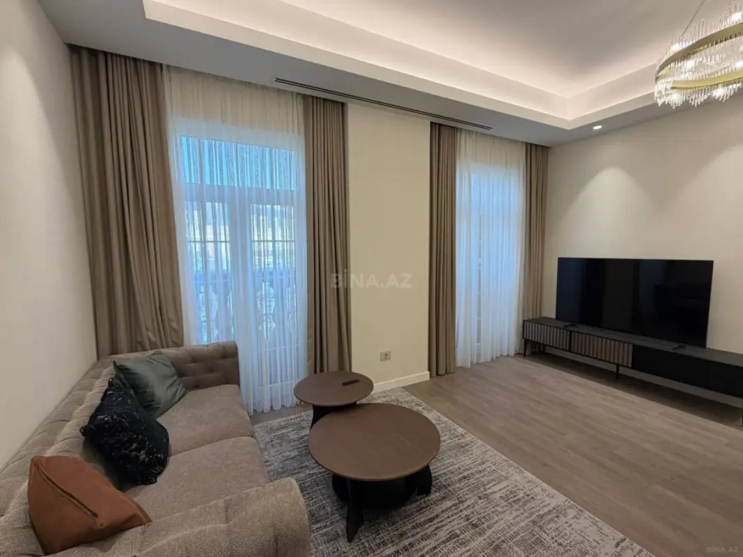 Kirayə verilir 3 otaqlı mənzil 110 m²