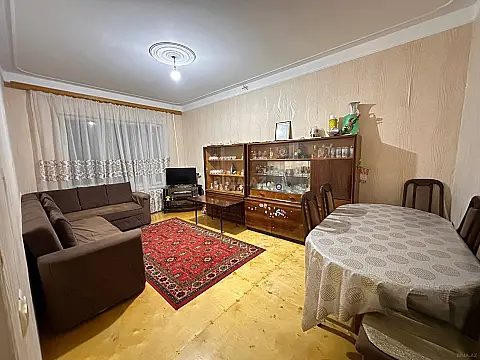 Satılır 3 otaqlı mənzil 80 m² — Bakı, Həzi Aslanov qəs. 3 otaq 80.00 m²
