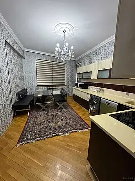 Satılır 3 otaqlı mənzil 136 m² — Bakı 3 otaq 136.00 m²