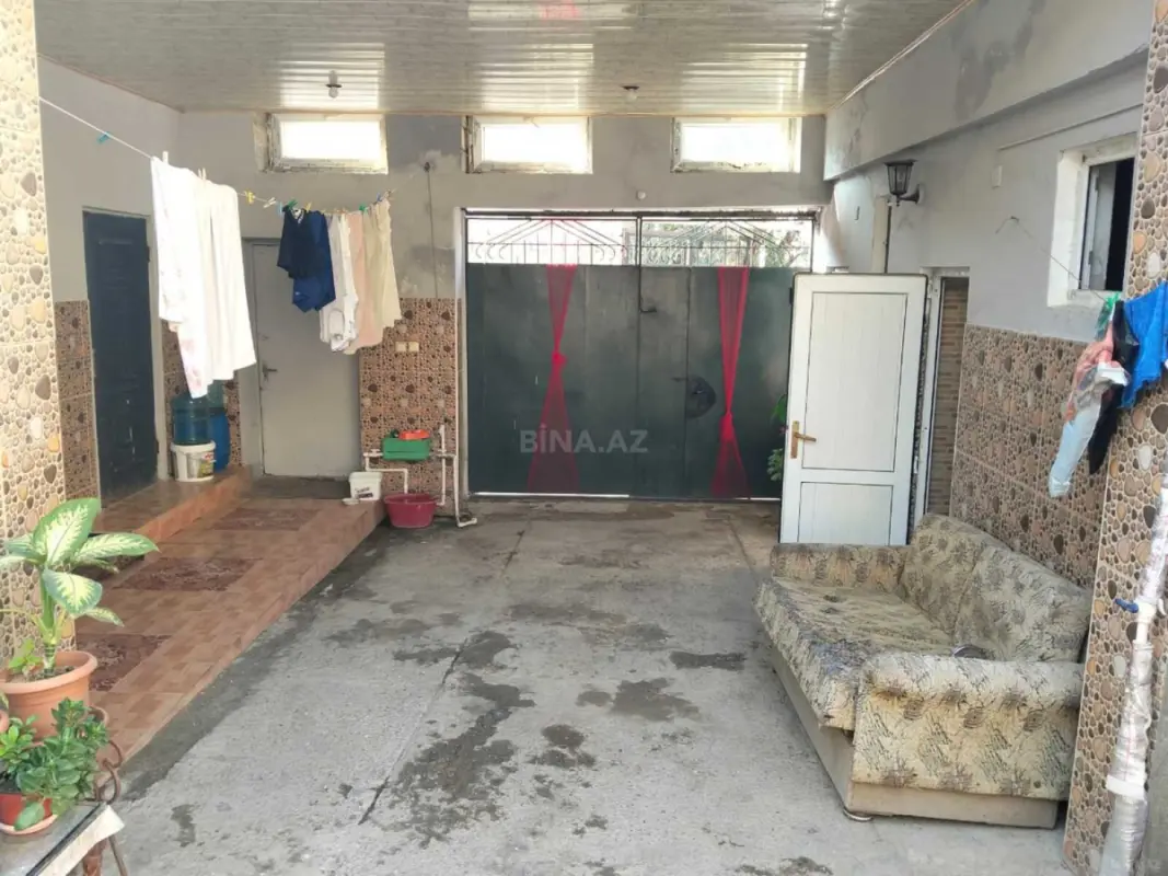 Satılır 6 otaqlı həyət evi 150 m²