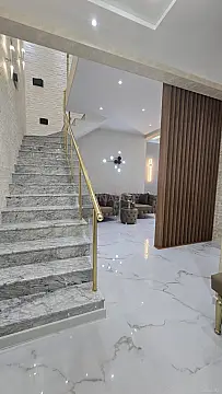Satılır 4 otaqlı mənzil 160 m² — Bakı, Həzi Aslanov qəs. 4 otaq 160.00 m²