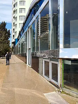 Kirayə verilir obyekt 2200 m² — Bakı 2200.00 m²