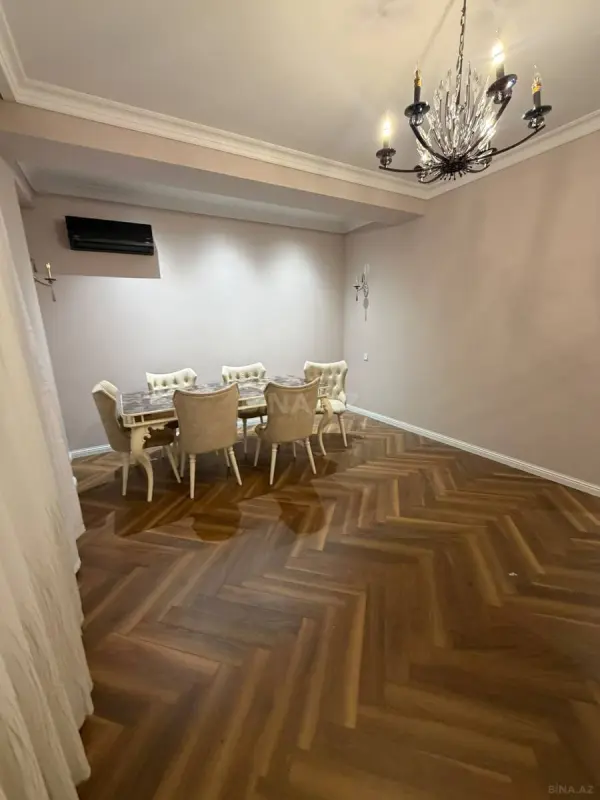 Kirayə verilir 2 otaqlı mənzil 100 m²
