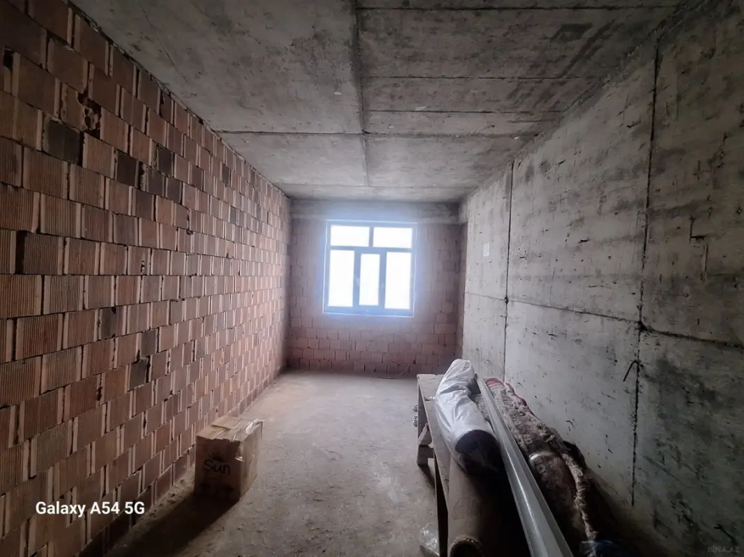 Satılır 3 otaqlı mənzil 96 m²