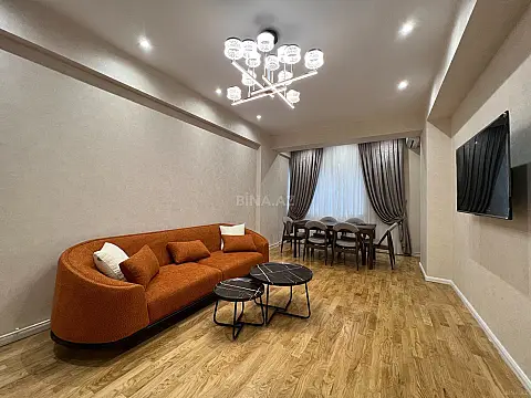 Kirayə verilir 2 otaqlı mənzil 70 m² — Bakı, Xətai 2 otaq 70.00 m²