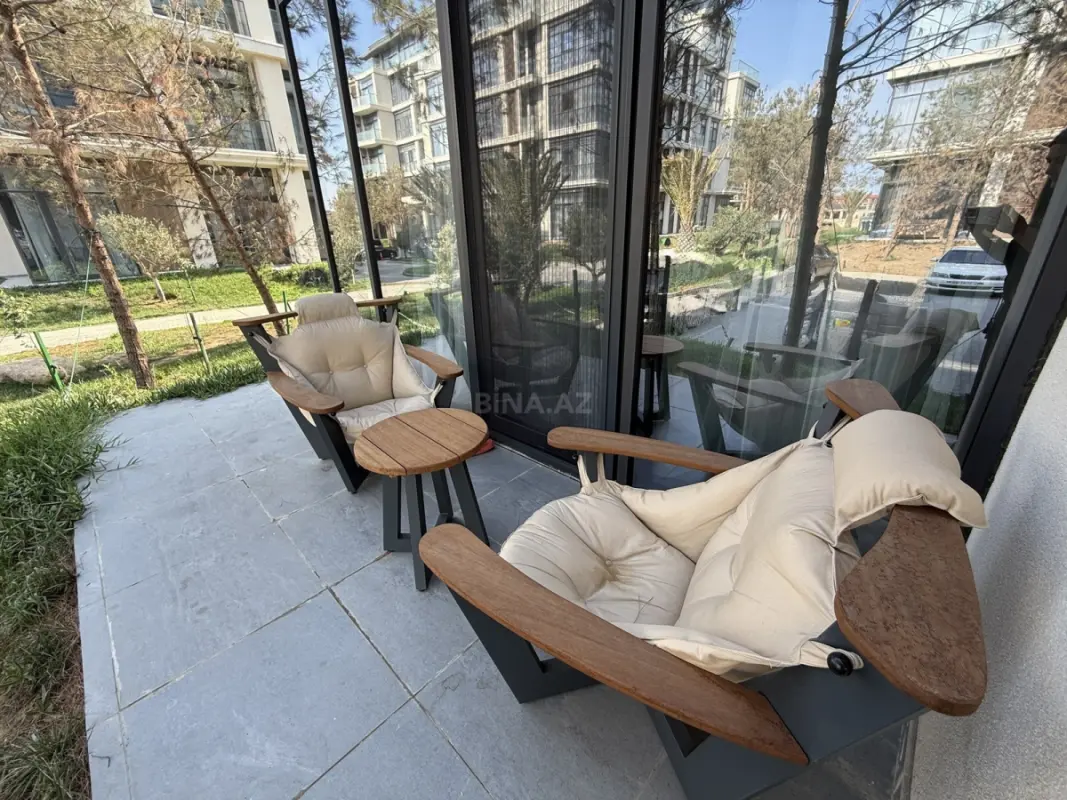 Kirayə verilir 3 otaqlı mənzil 136 m²