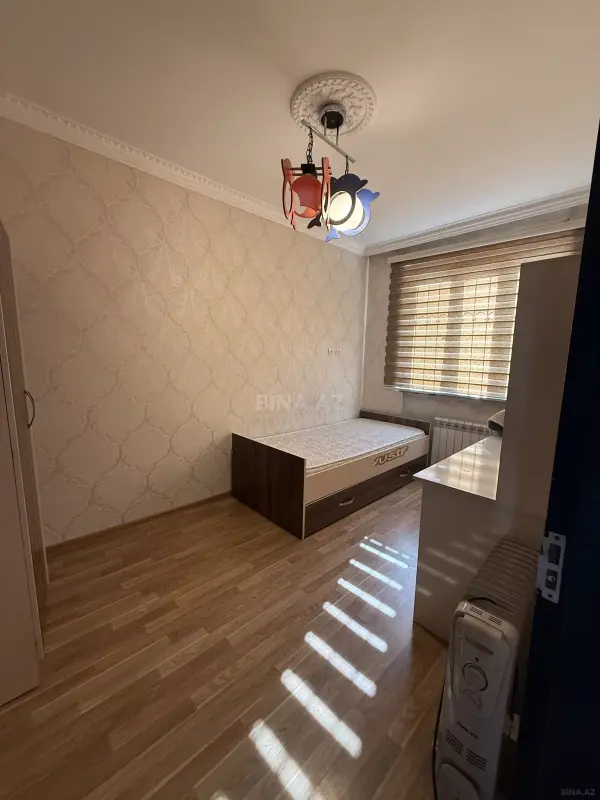 Satılır 4 otaqlı mənzil 80 m²