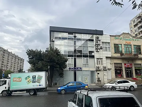 Kirayə verilir obyekt 200 m² — Bakı 200.00 m²