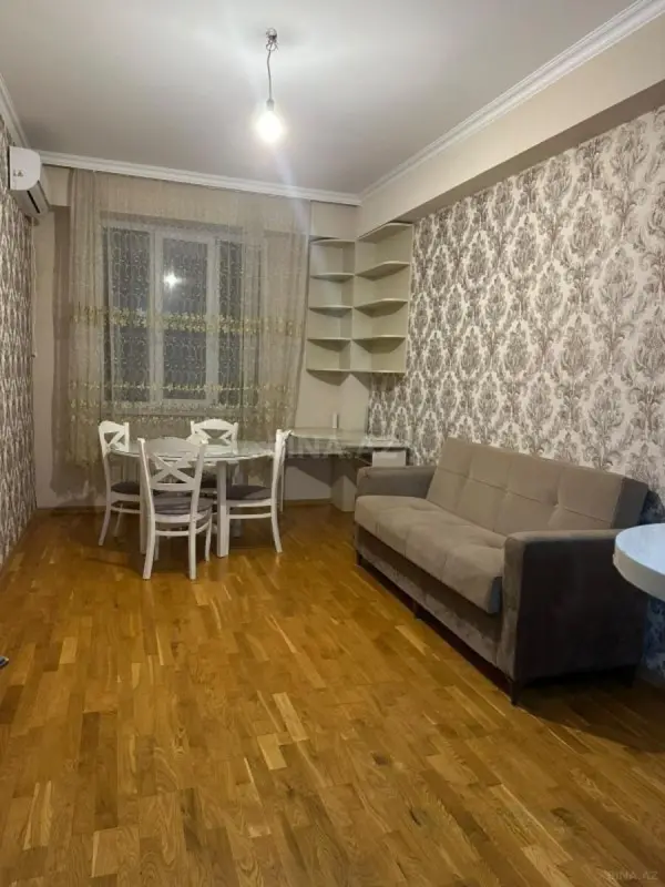 Kirayə verilir 2 otaqlı mənzil 45 m²