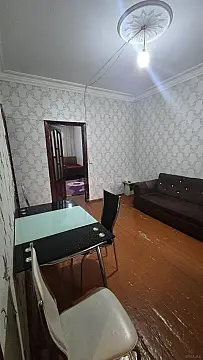Kirayə verilir 2 otaqlı mənzil 45 m² — Bakı, Memar Əcəmi yanı 2 otaq 45.00 m²