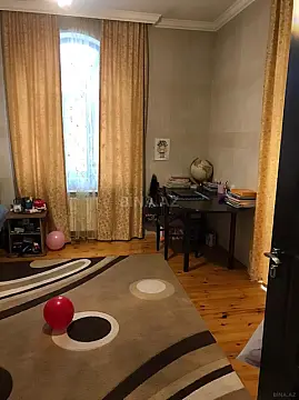 Satılır 5 otaqlı həyət evi 170 m² — Şəki 5 otaq 170.00 m²