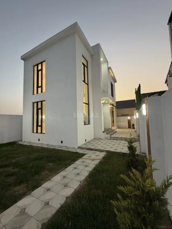 Satılır 4 otaqlı həyət evi 150 m²