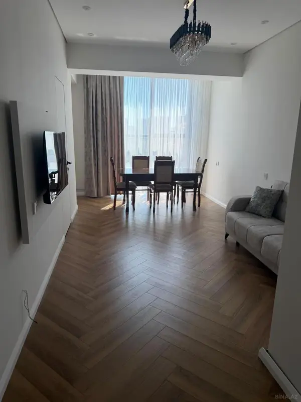 Kirayə verilir 2 otaqlı mənzil 80 m²